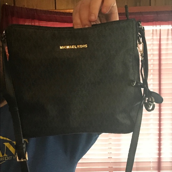 used micheal korn - Picture 3 of 8